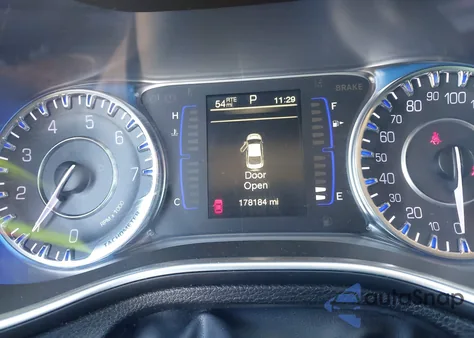 2016 Chrysler 200 Limited из США, поврежденный, VIN 1C3CCCABXGN127944